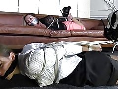 שתי בחורות hogtied